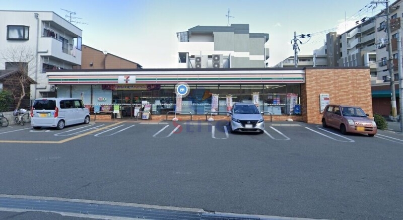 コンビニ　セブンイレブン豊中中桜塚5丁目店（コンビニ）まで1801m