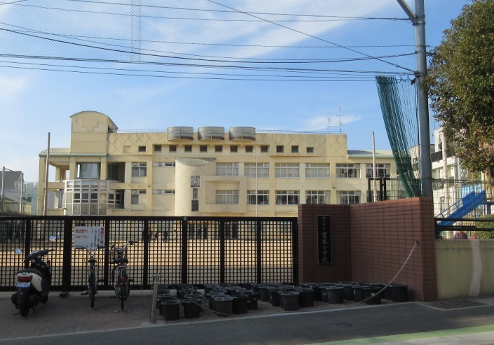 小学校　神戸市立宮本小学校（小学校）まで133m