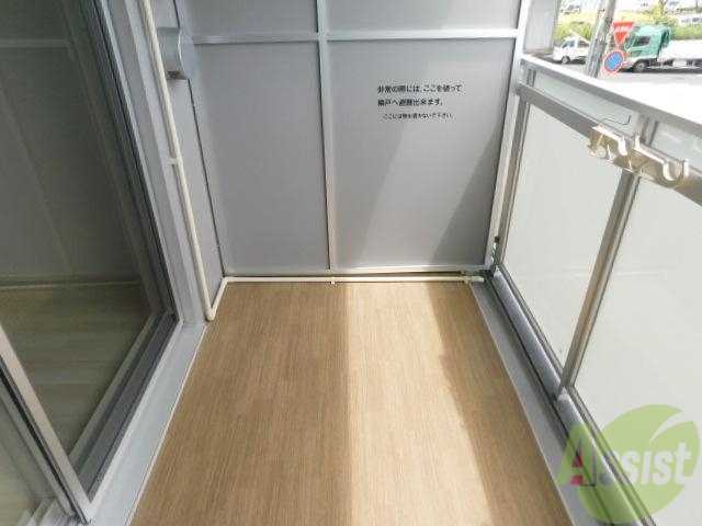 バルコニー　写真は同建物、同タイプのイメージ写真です。