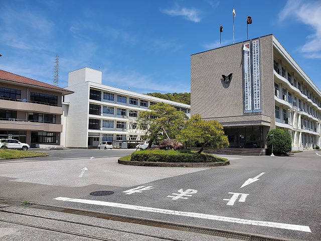 高校・高専　東高校（高校・高専）まで301m