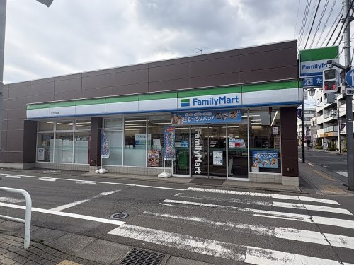 コンビニ　ファミリーマート 国立駅北店（コンビニ）まで145m