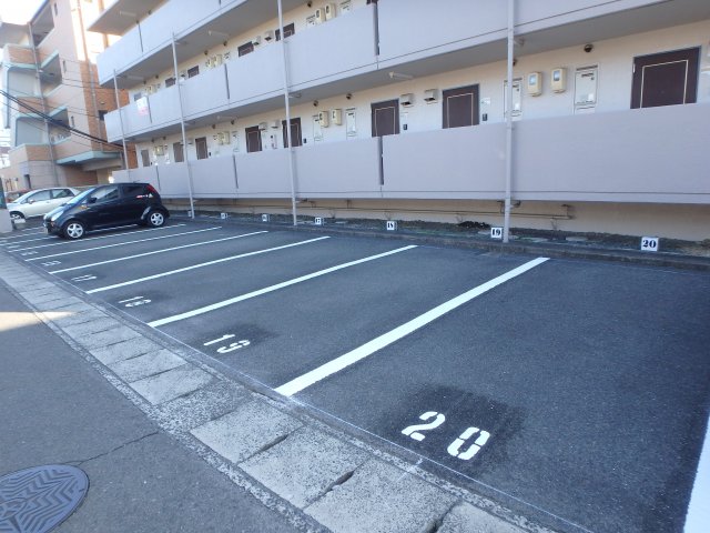 駐車場　岡山市北区今　SKマンション　1K　駐車場