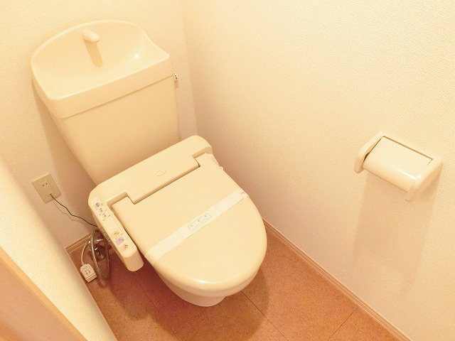 トイレ　丸さがかわいいトイレ。人気のウォシュレット