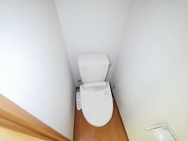 近鉄奈良線 近鉄奈良駅 徒歩11分 2階建 築39年のトイレ写真
