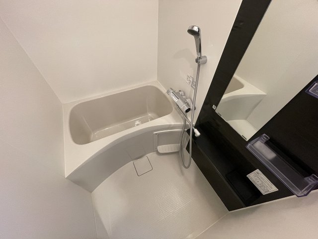 バス・シャワールーム　お風呂で日々の疲れを落としましょう