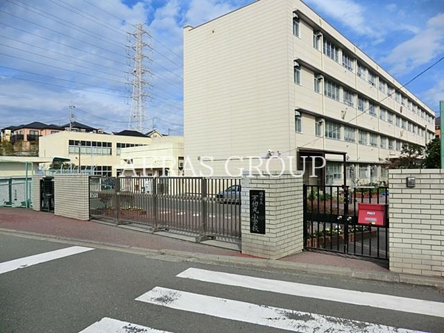 小学校　横浜市立不動丸小学校（小学校）まで889m