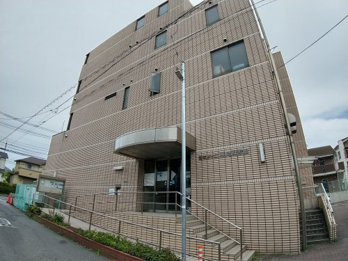 図書館　習志野市立藤崎図書館（図書館）まで875m