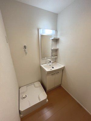 ＪＲ中央線 八王子駅 徒歩14分 3階建 築5年の内装写真
