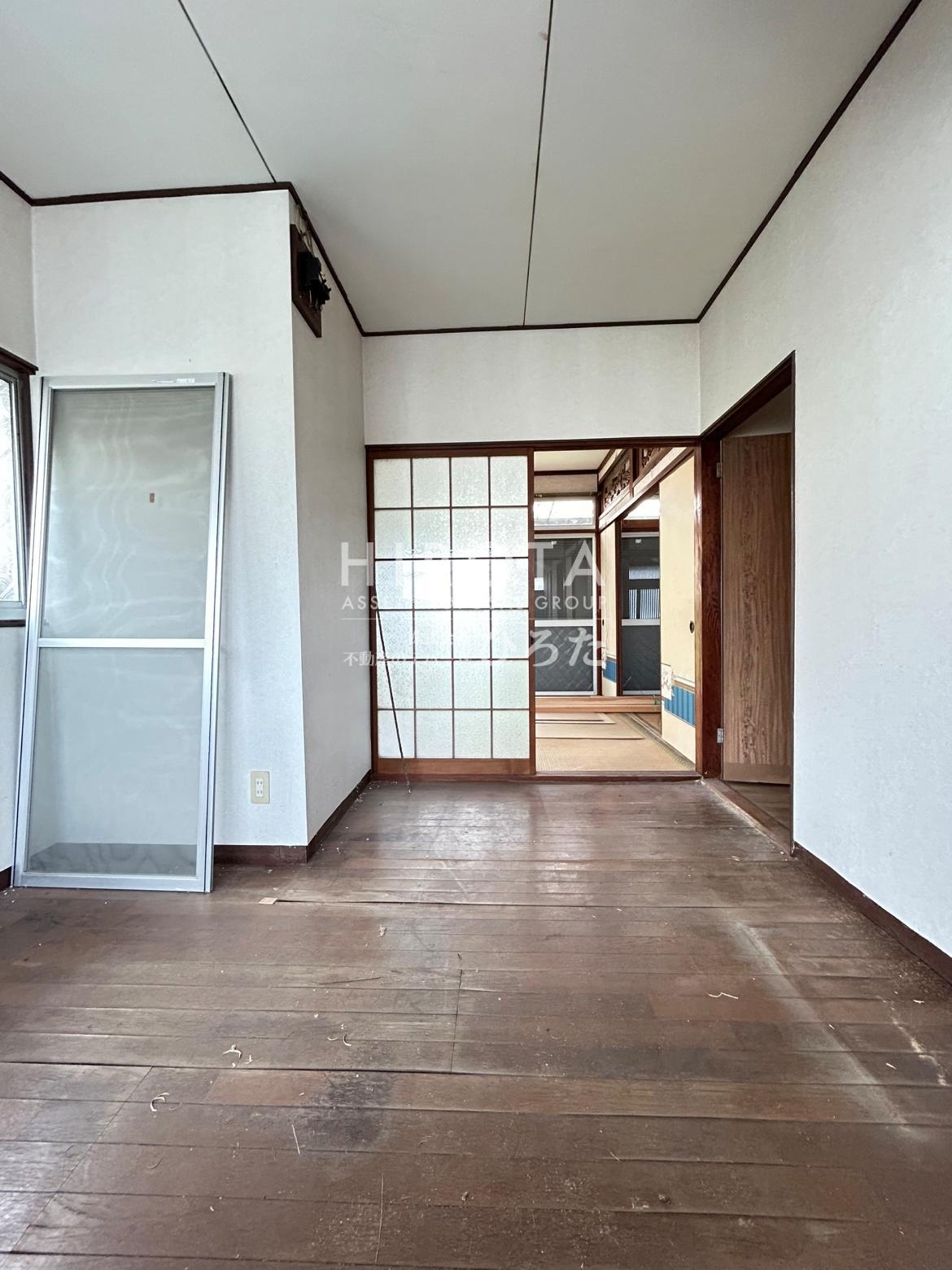 徳吉西2丁目戸建ての居間写真