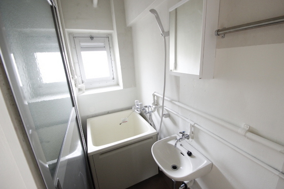 バス・シャワールーム　他のお部屋です