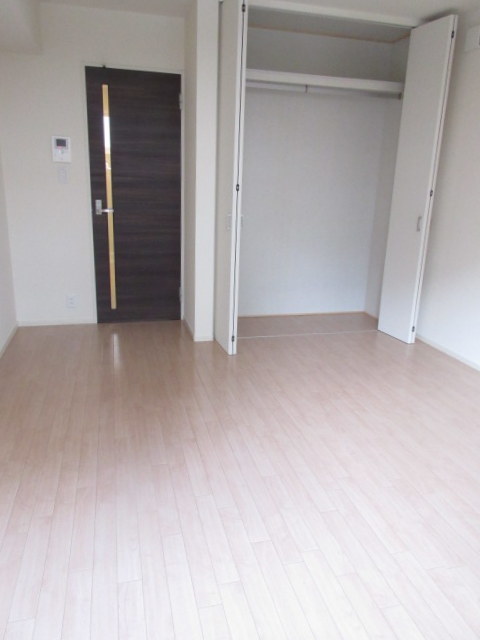 その他部屋・スペース　★明るいフローリング調のお部屋です★