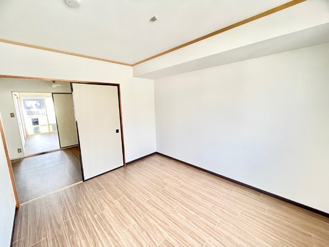 ハイツイーグルの居間写真