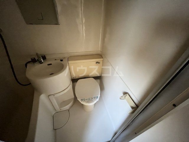 ＪＲ中央線 八王子駅 バス乗車時間：15分 最寄りバス停で下車 徒歩4分 3階建 築40年の内装写真