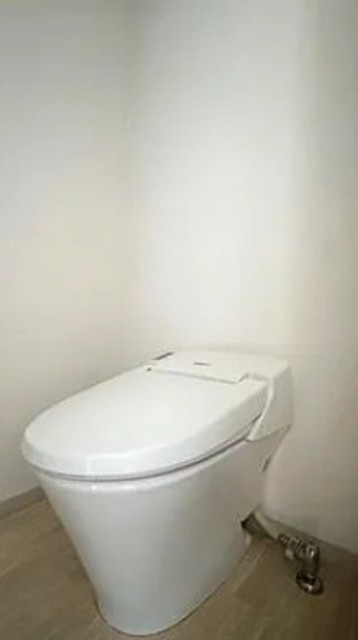 トイレ　別部屋同仕様タイプ