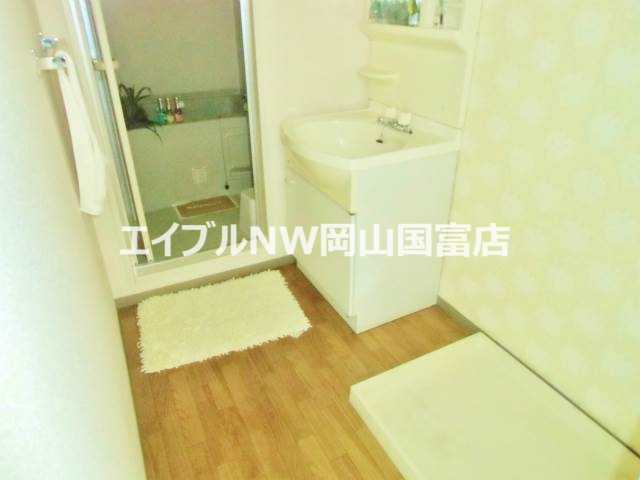 洗面設備　洗面所兼脱衣所