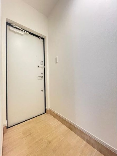 Modest篠路の玄関写真