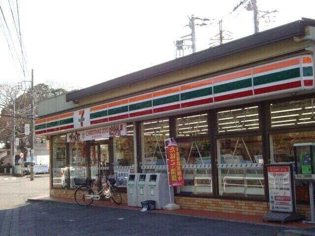 コンビニ　セブンイレブン千葉大巌寺店（コンビニ）まで445m