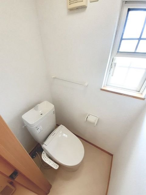 ＪＲ仙石線 石巻駅 徒歩19分 2階建 築23年のトイレ写真