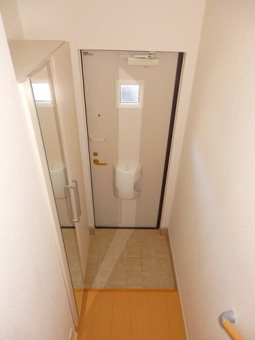 ソナチネ Bの玄関写真