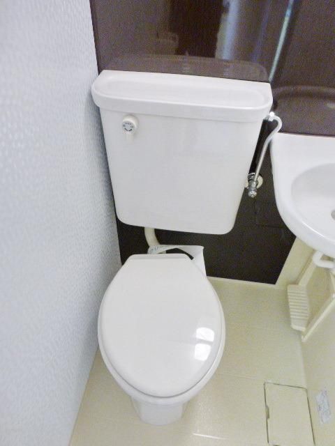 メゾンドトゥエンティスリーのトイレ写真