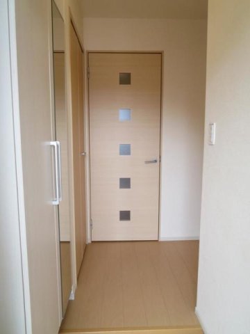 玄関　収納もある玄関です