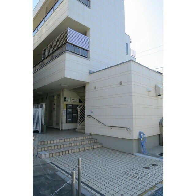 東急田園都市線 駒沢大学駅 徒歩8分 3階建 築37年の外観写真