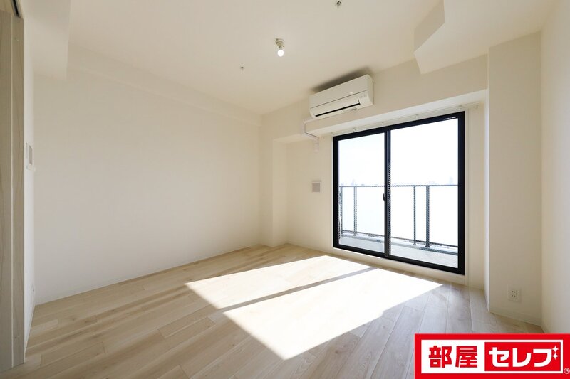 S-RESIDENCE浄心Eastの居間写真