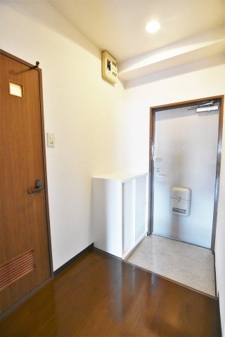 玄関　別号室の写真です。ご参考までに