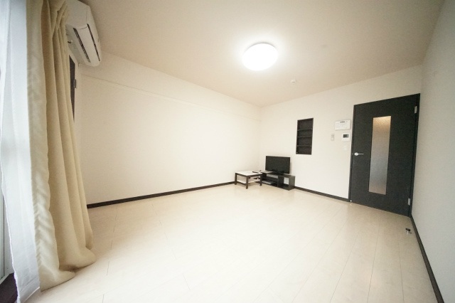 ＪＲ山陽本線 下関駅 徒歩23分 2階建 築12年の居間写真