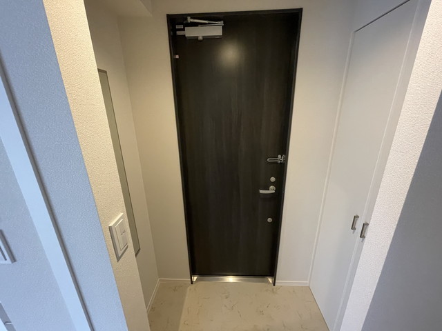 メトレ本山中町の玄関写真