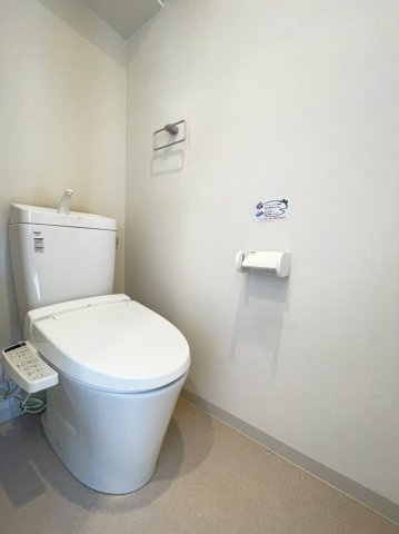 ＪＲ東海道本線 高槻駅 徒歩5分 6階建 築7年のトイレ写真