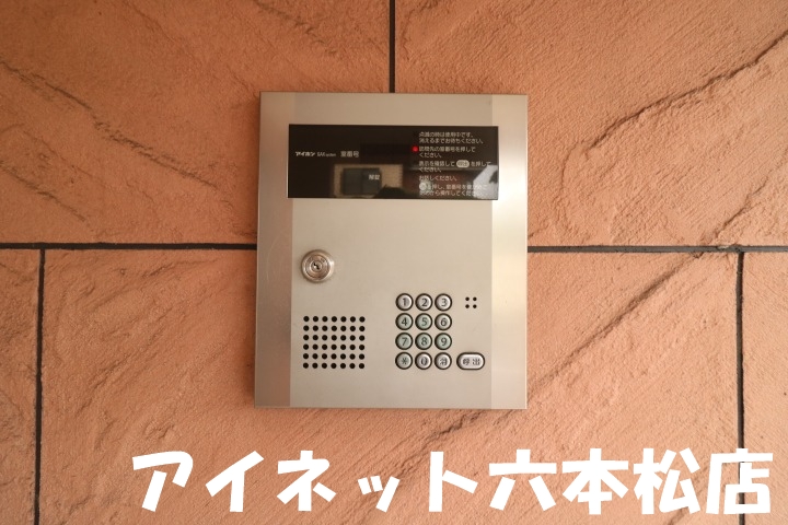 セキュリティ　オートロックで安心です。
