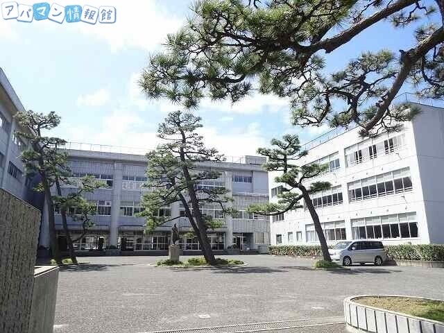 中学校　新潟市立関屋中学校（中学校）まで885m