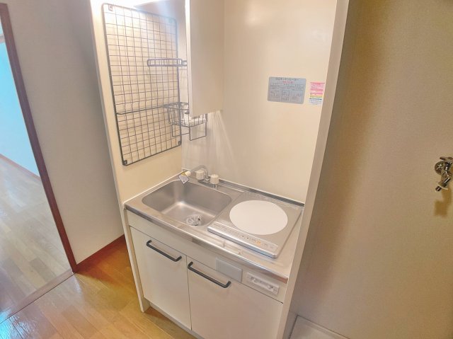 キッチン　※このお写真は同物件の別のお部屋のお写真です。現状優先