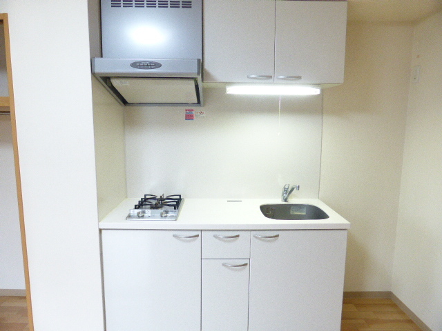 キッチン　同一建物反転タイプ