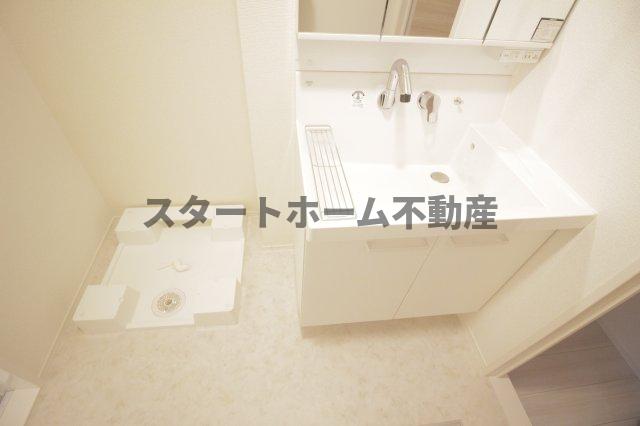 洗面設備　脱衣スペースもあります