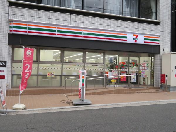 コンビニ　セブンイレブン 北浜道修町通店（コンビニ）まで23m