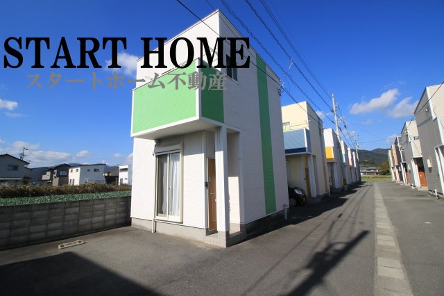 建物外観　落ち着いた雰囲気の外観です