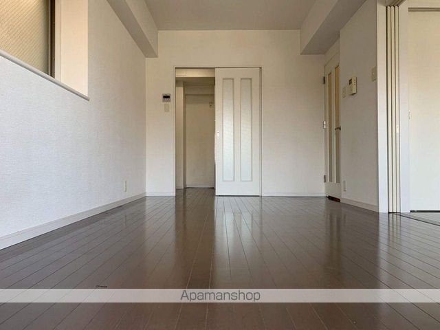 アセットヒルズパークサイト博多の居間写真