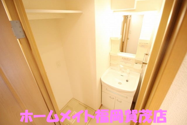 地下鉄七隈線 賀茂駅 徒歩4分 8階建 築22年の内装写真