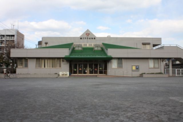 幼稚園・保育園　聖クララ幼稚園（幼稚園・保育園）まで373m