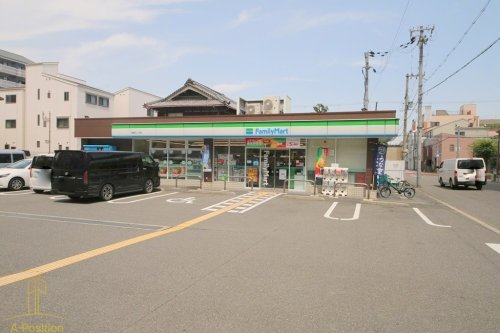 コンビニ　ファミリーマート 高倉町二丁目店（コンビニ）まで197m