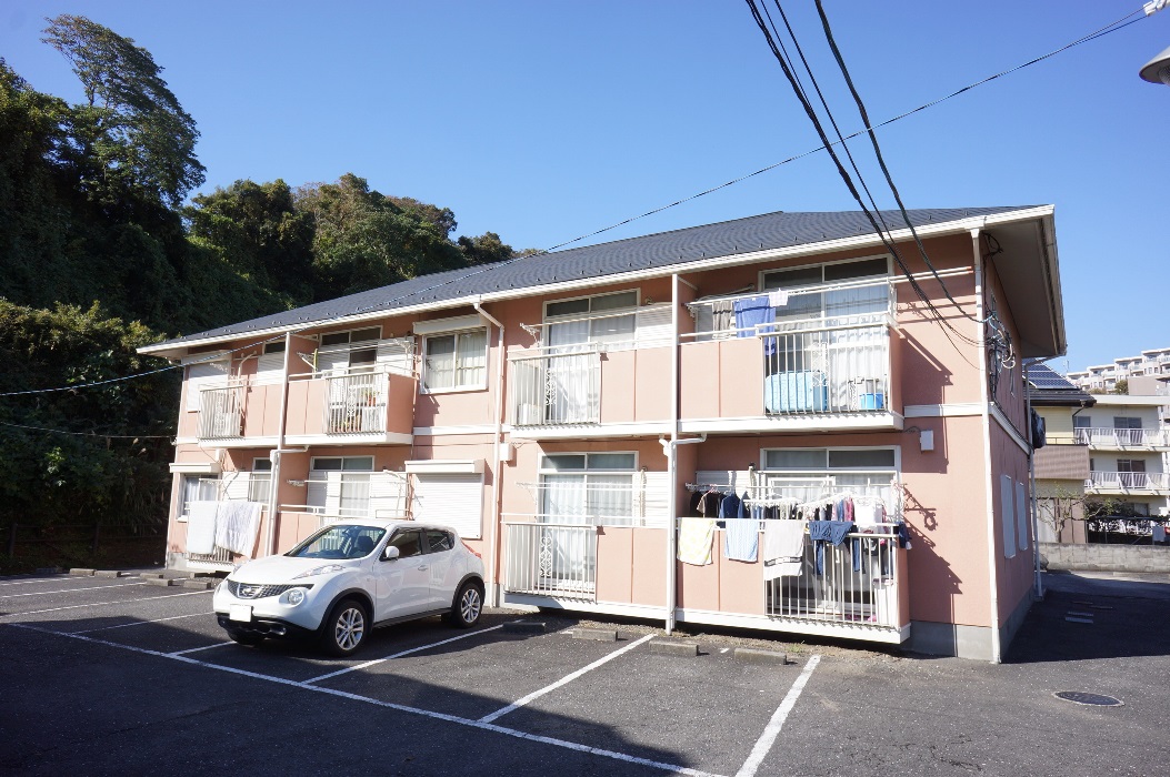 駐車場　敷地内駐車場（別契約月額９，０００円・要確認・年払い）！