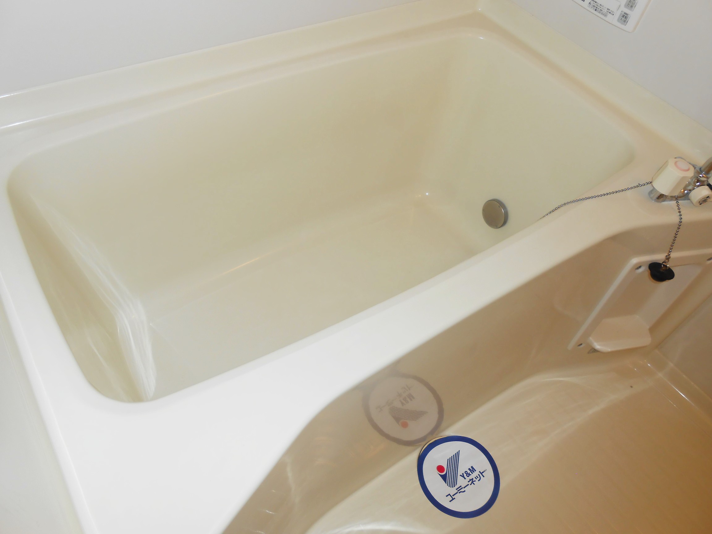 バス・シャワールーム　追い焚き機能付きです。