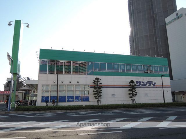 コンビニ　ファミリーマート（コンビニ）まで607m