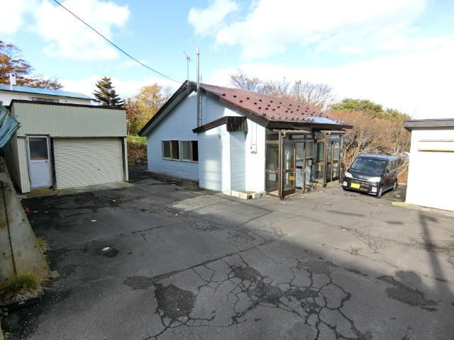 函館市船見町のアパートの建物外観