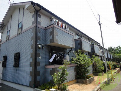 神戸市垂水区海岸通のアパートの建物外観