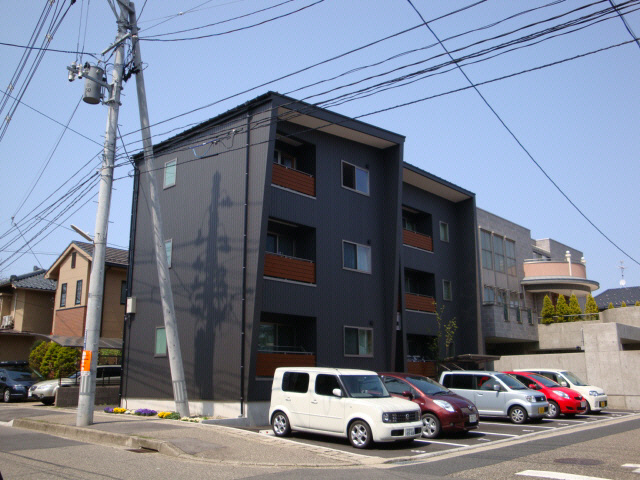 N&Y S HOUSEの建物外観