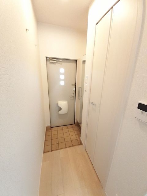【倉敷市大内のアパートの玄関】
