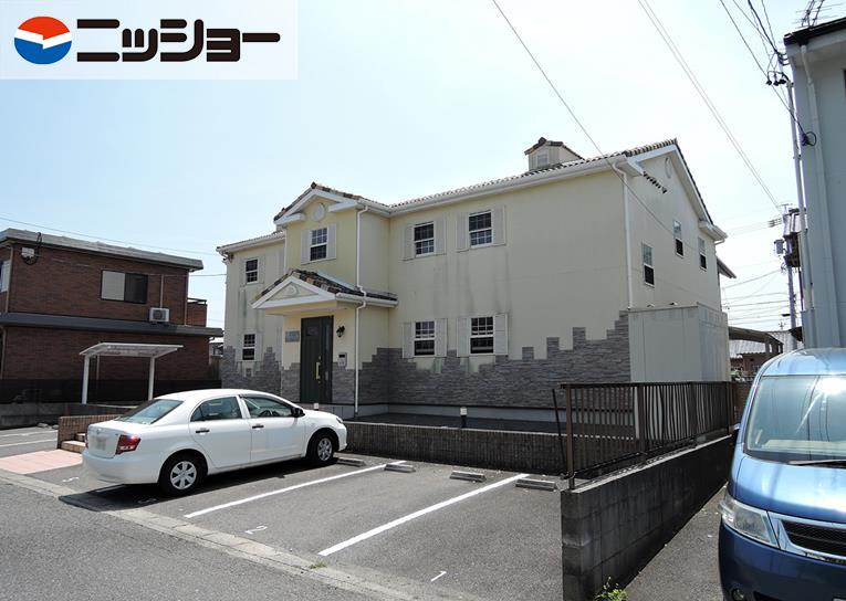 【リンデンバウムJ4の建物外観】